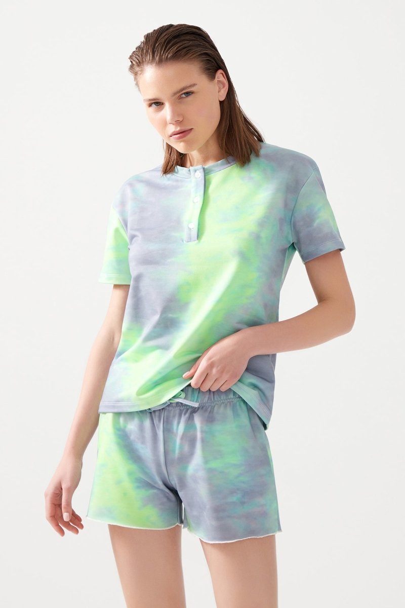 Batik Desenli Kısa Pijama Takımı