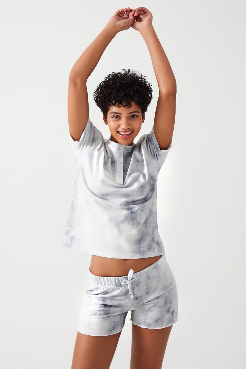 Batik Desenli Kısa Pijama Takımı