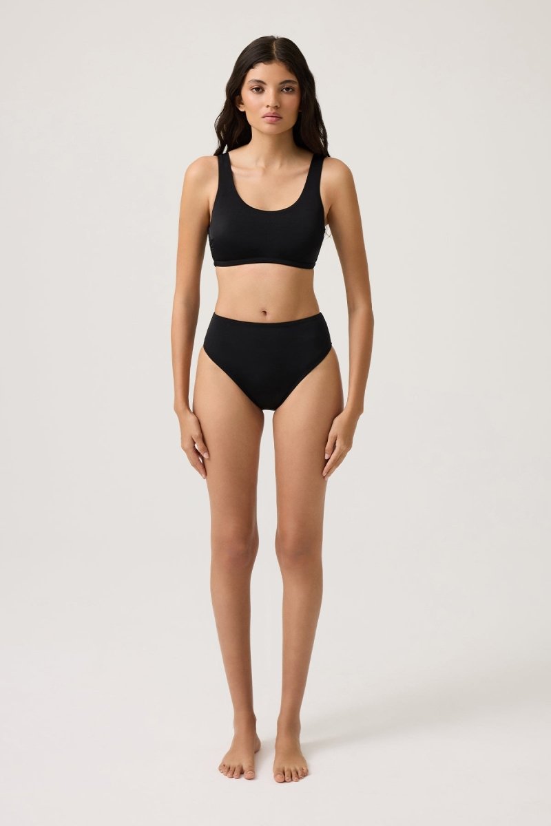 Kare Yaka Bikini Üstü